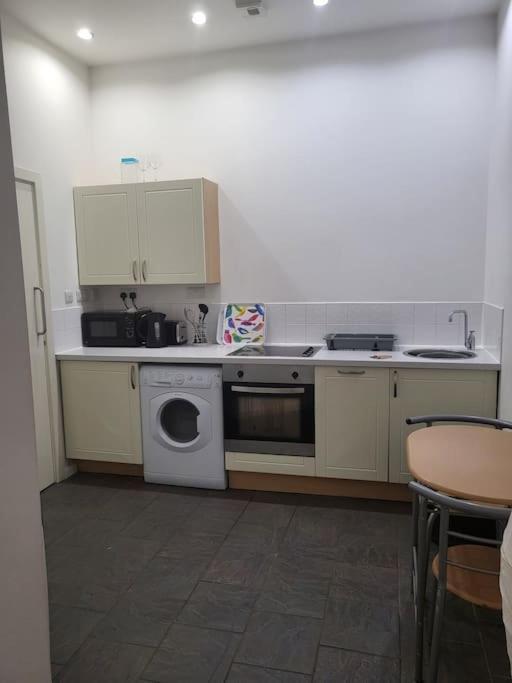 Lovely Spacious Studio Flat In City Centre. Birmingham Dış mekan fotoğraf